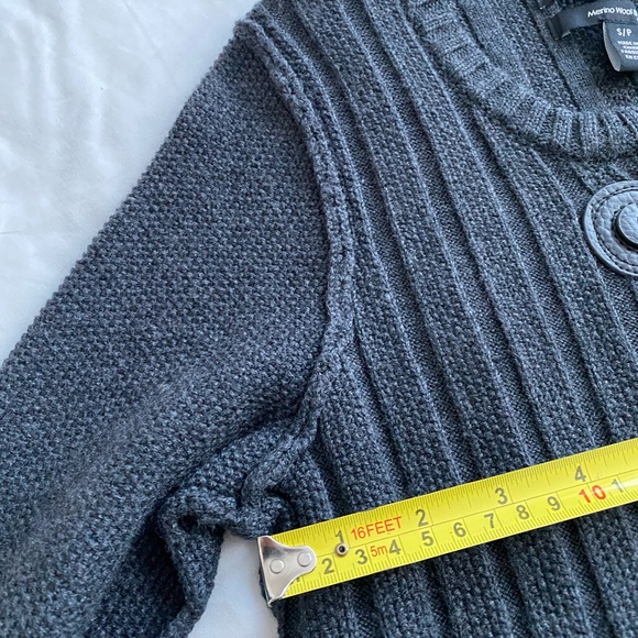 Cute Tahari cardigan jacket in Merino wool - Picture 5 of 7